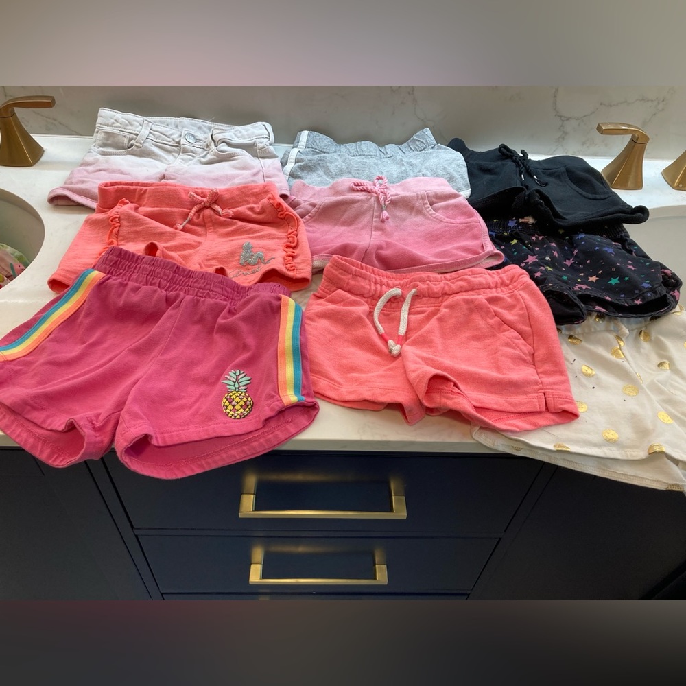 Bundle of shorts